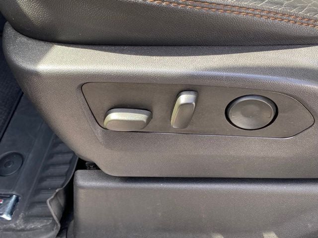 2023 GMC Sierra 1500 4WD Crew Cab Short Box AT4