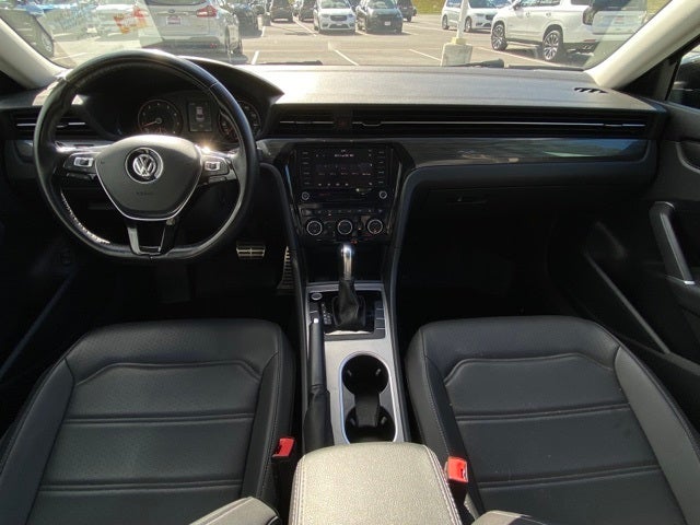 2020 Volkswagen Passat 2.0T R-Line