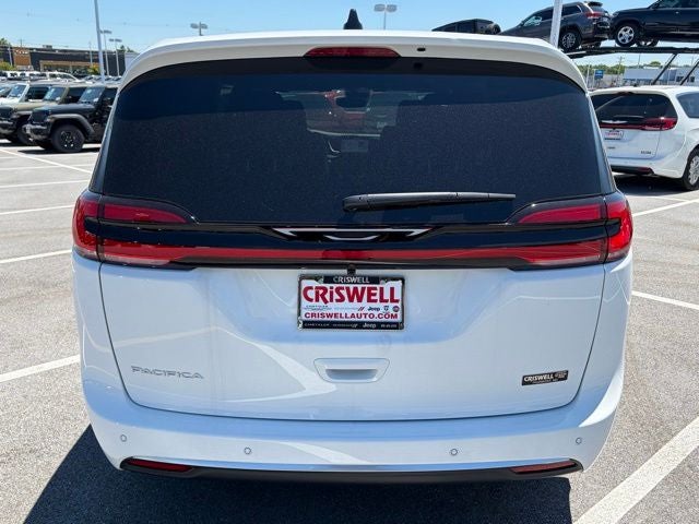 2027 Chrysler Pacifica PACIFICA SELECT