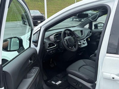 2027 Chrysler Pacifica PACIFICA SELECT