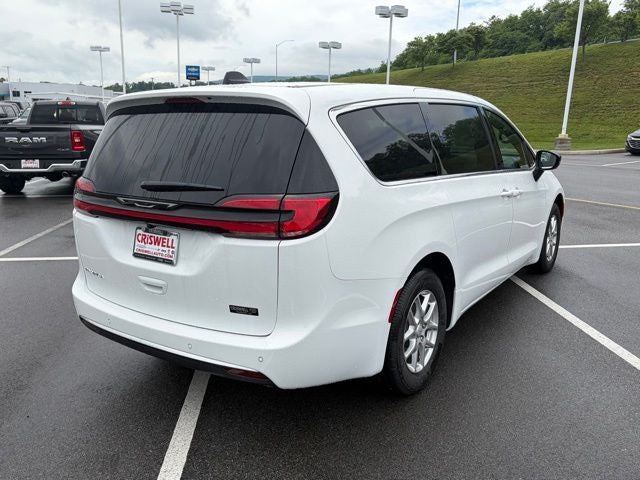 2027 Chrysler Pacifica PACIFICA SELECT