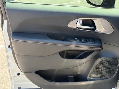 2026 Chrysler Voyager VOYAGER LX