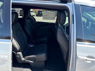 2026 Chrysler Voyager VOYAGER LX