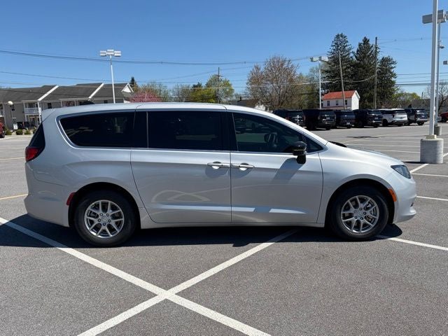2026 Chrysler Voyager VOYAGER LX