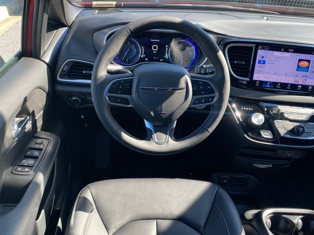 2026 Chrysler Voyager VOYAGER LX