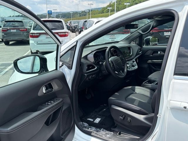 2027 Chrysler Pacifica PACIFICA LX