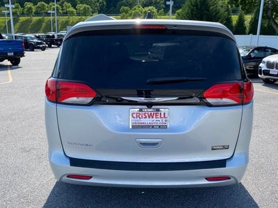 2023 Chrysler Voyager LX