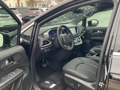 2026 Chrysler Voyager VOYAGER LX