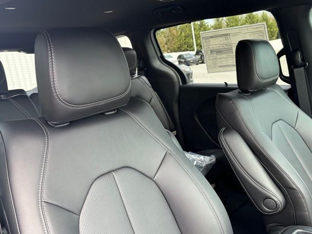 2026 Chrysler Voyager VOYAGER LX