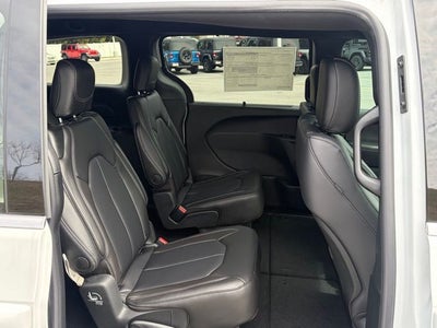 2026 Chrysler Voyager VOYAGER LX