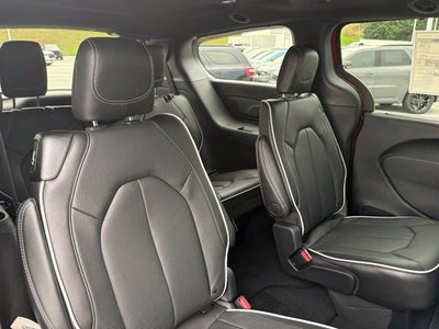 2027 Chrysler Pacifica PACIFICA LIMITED