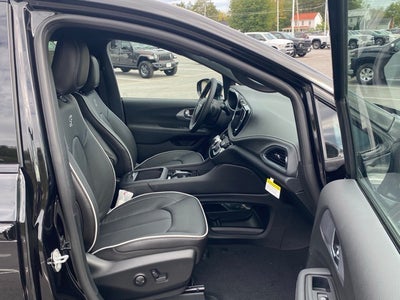 2026 Chrysler Pacifica PACIFICA LIMITED