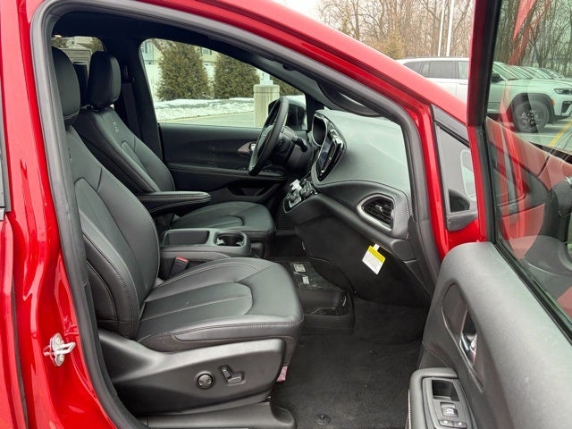 2026 Chrysler Pacifica PACIFICA SELECT AWD