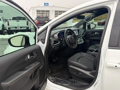 2026 Chrysler Pacifica PACIFICA SELECT AWD