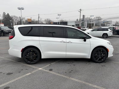 2026 Chrysler Pacifica PACIFICA SELECT AWD