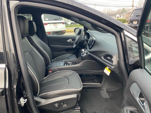 2026 Chrysler Pacifica PACIFICA LIMITED AWD