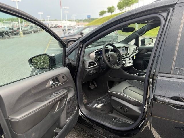 2027 Chrysler Pacifica PACIFICA LIMITED AWD