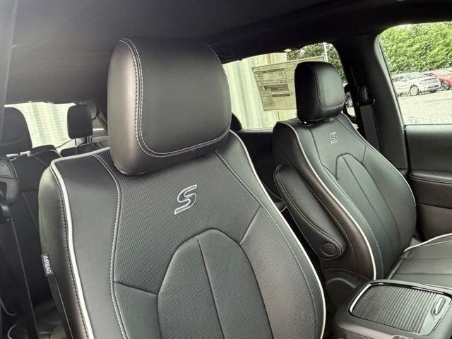 2027 Chrysler Pacifica PACIFICA LIMITED AWD