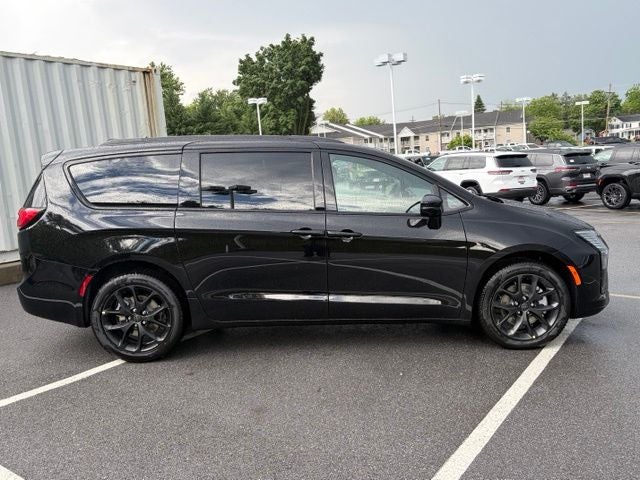 2027 Chrysler Pacifica PACIFICA LIMITED AWD