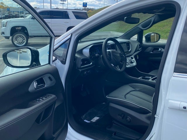 2026 Chrysler Pacifica PACIFICA LIMITED AWD