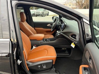 2026 Chrysler Pacifica PACIFICA PINNACLE AWD