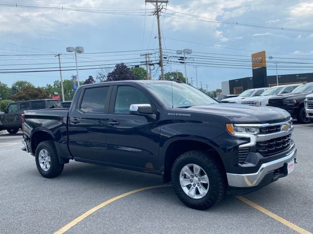 2024 Chevrolet Silverado 1500 4WD Crew Cab Short Bed LT