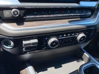 2023 Chevrolet Silverado 1500 4WD Crew Cab Short Bed LTZ