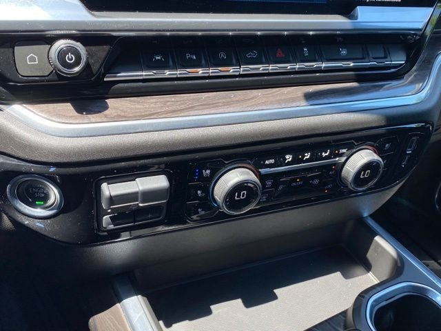 2023 Chevrolet Silverado 1500 4WD Crew Cab Short Bed LTZ