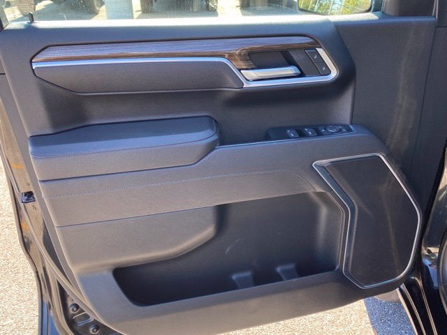 2026 Chevrolet Silverado 1500 4WD Crew Cab Standard Bed LT