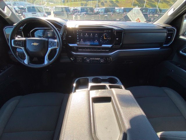 2026 Chevrolet Silverado 1500 4WD Crew Cab Standard Bed LT