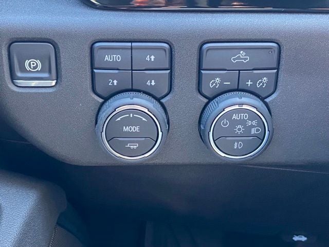 2025 Chevrolet Silverado 1500 4WD Crew Cab Short Bed RST