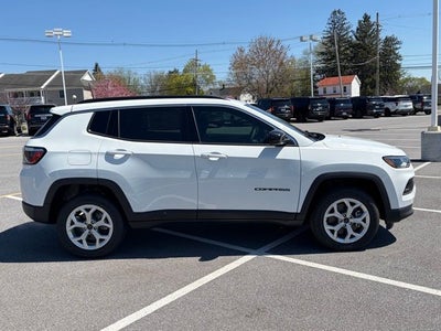 2026 Jeep Compass COMPASS LATITUDE 4X4