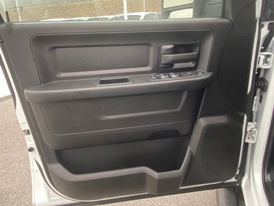 2024 RAM 3500 Tradesman Crew Cab 4x4 6'4' Box