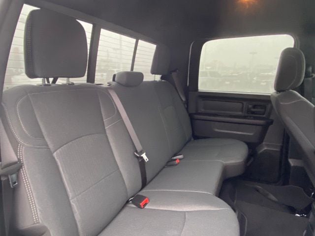 2024 RAM 3500 Tradesman Crew Cab 4x4 6'4' Box