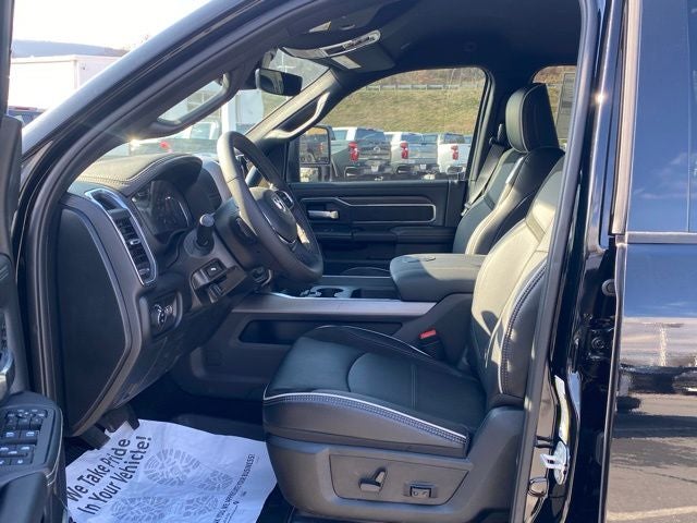 2026 RAM Ram 3500 RAM 3500 LARAMIE CREW CAB 4X4 6'4' BOX