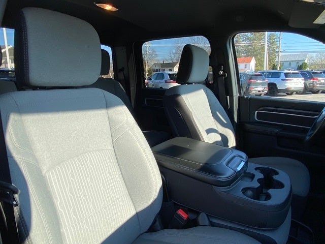 2024 RAM 3500 Big Horn Crew Cab 4x4 8' Box