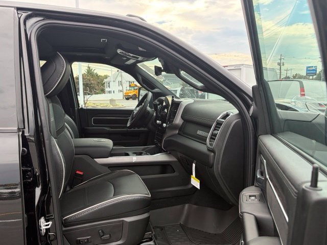 2027 RAM Ram 3500 RAM 3500 LARAMIE CREW CAB 4X4 8' BOX