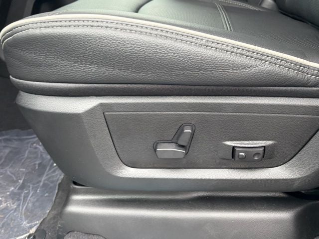 2026 RAM Ram 3500 RAM 3500 LIMITED MEGA CAB 4X4 6'4' BOX