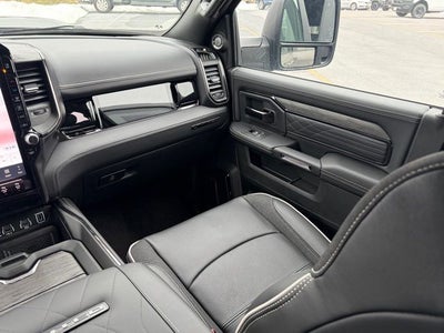 2026 RAM Ram 3500 RAM 3500 LIMITED MEGA CAB 4X4 6'4' BOX