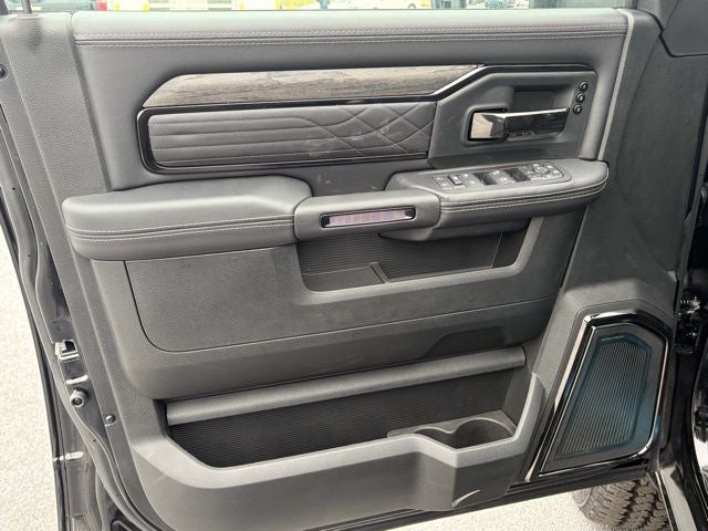 2026 RAM Ram 3500 RAM 3500 LIMITED MEGA CAB 4X4 6'4' BOX