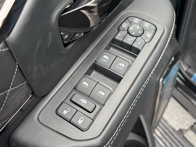 2026 RAM Ram 3500 RAM 3500 LIMITED MEGA CAB 4X4 6'4' BOX