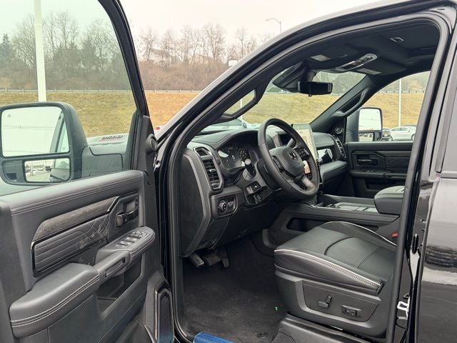 2026 RAM Ram 3500 RAM 3500 LIMITED MEGA CAB 4X4 6'4' BOX