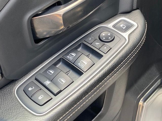 2019 RAM 3500 Limited Crew Cab 4x4 6'4' Box