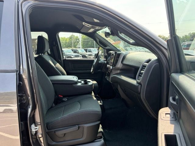 2026 RAM Ram 2500 RAM 2500 BLACK EXPRESS CREW CAB 4X4 6'4' BOX