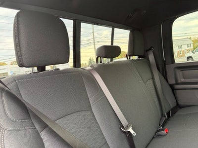 2027 RAM Ram 2500 RAM 2500 BLACK EXPRESS CREW CAB 4X4 6'4' BOX