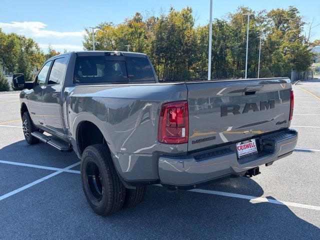 2027 RAM Ram 3500 RAM 3500 LARAMIE CREW CAB 4X4 8' BOX