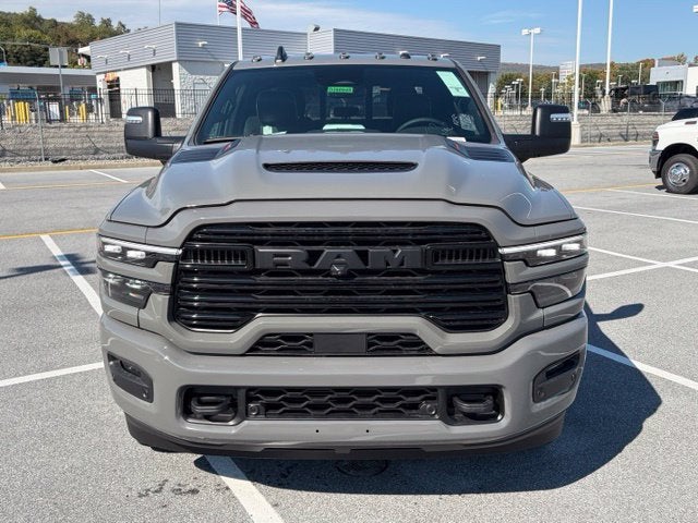 2027 RAM Ram 3500 RAM 3500 LARAMIE CREW CAB 4X4 8' BOX