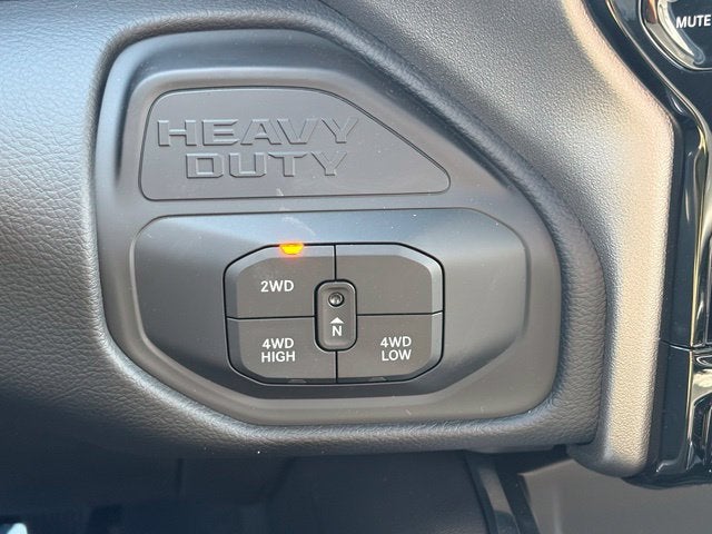 2027 RAM Ram 3500 RAM 3500 LARAMIE CREW CAB 4X4 8' BOX
