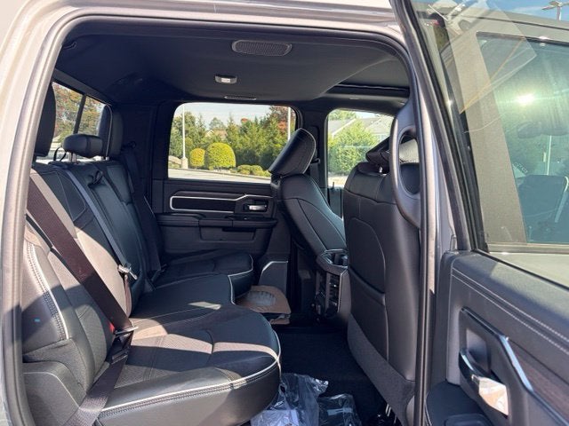 2027 RAM Ram 3500 RAM 3500 LARAMIE CREW CAB 4X4 8' BOX