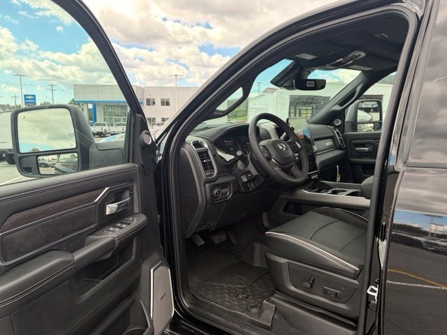 2027 RAM Ram 3500 RAM 3500 LARAMIE CREW CAB 4X4 8' BOX